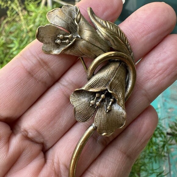 Antique Art Nouveau Brooch Calla Lily Flowers Large C‎ Clasp Closure 2.25" - Picture 2 of 11